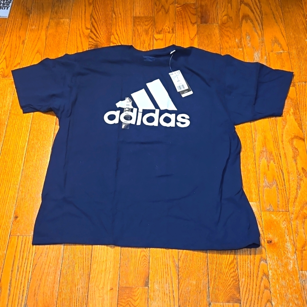 Adidas Mens Crew Neck Short Sleeve T-Shirt.  Men's 2xl.